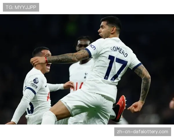 范德芬门线神勇解围助热刺晋级 欧联杯决赛关键战荷兰铁卫荣膺最佳